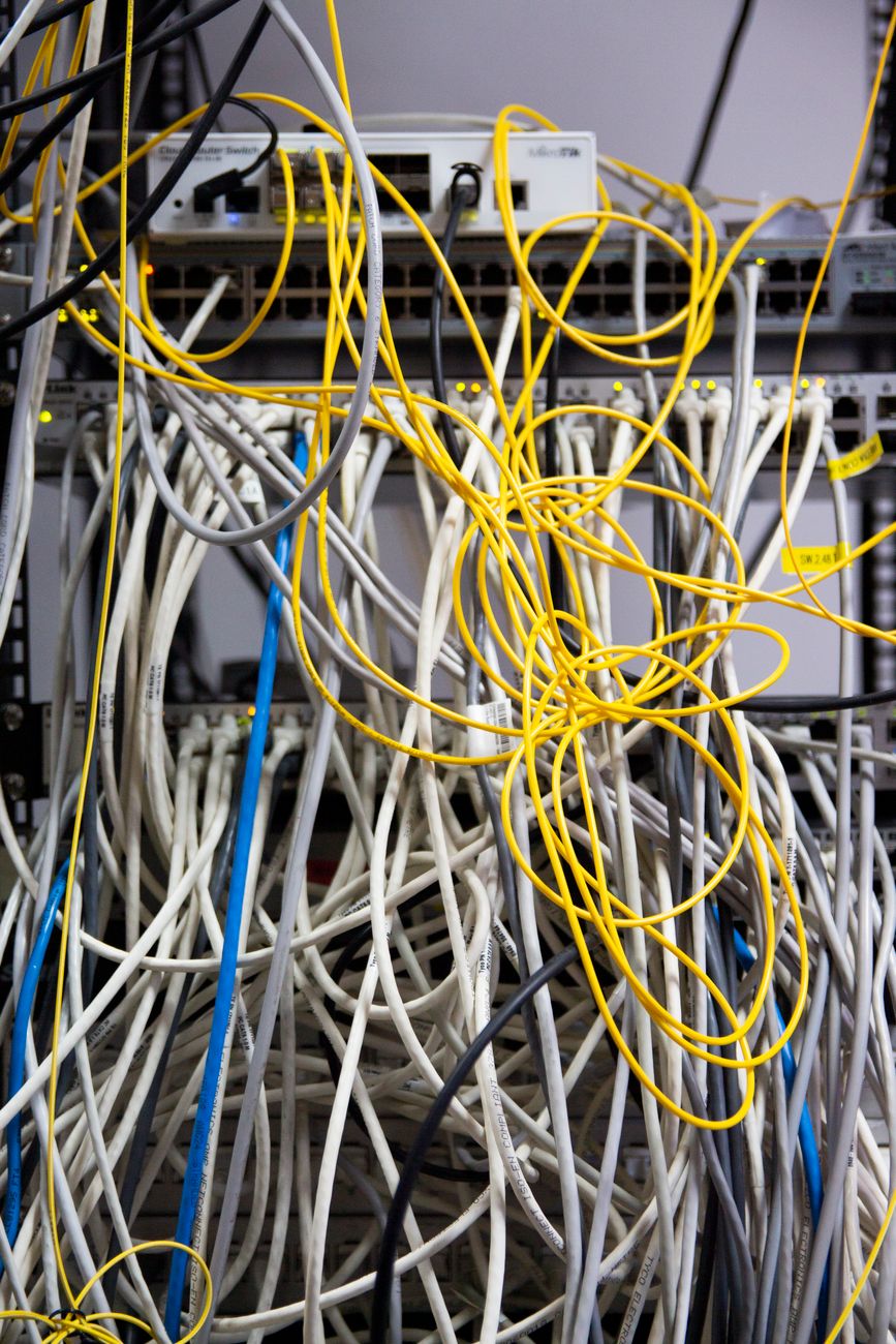 close up photo of cable wires